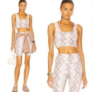 Varley Albury 8" Short and Sports Bra